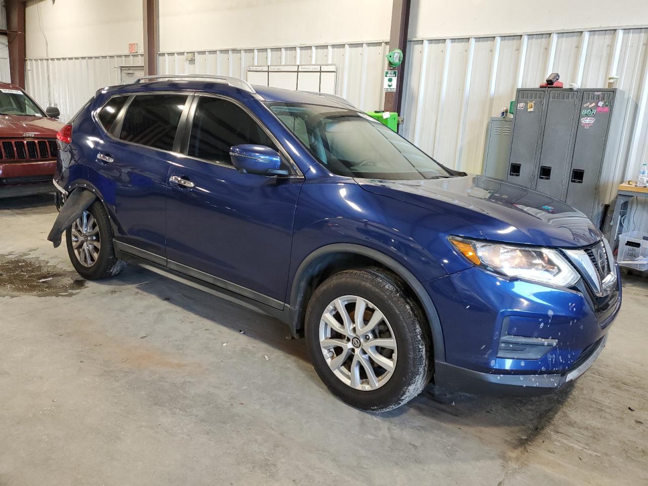 2017 Nissan Rogue - Image 4