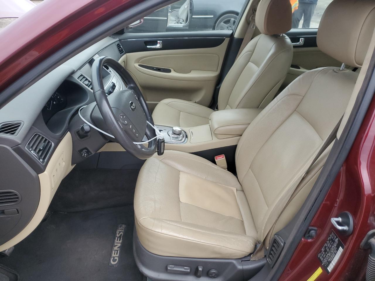 2009 Hyundai Genesis - Image 7