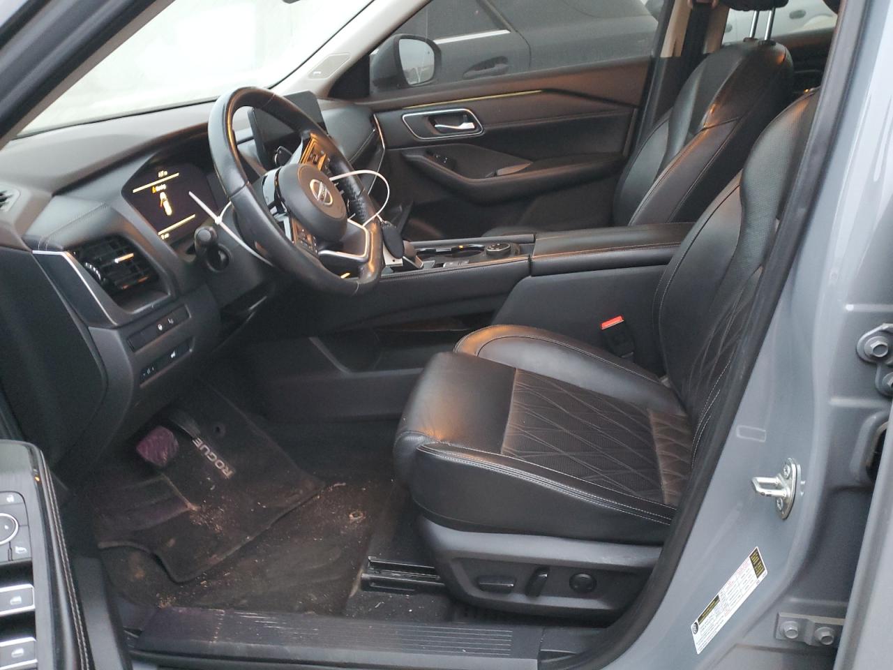 2021 Nissan Rogue - Image 7