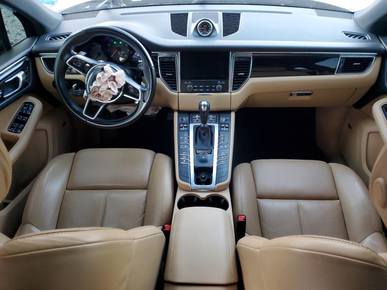 2018 Porsche Macan - Image 8