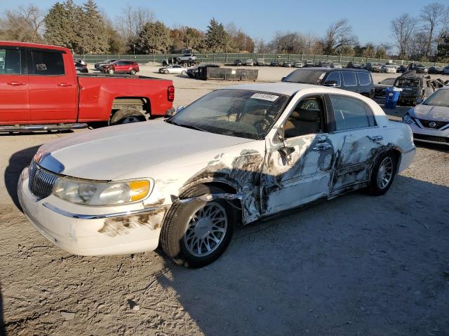 2000 Lincoln Town Car Signature