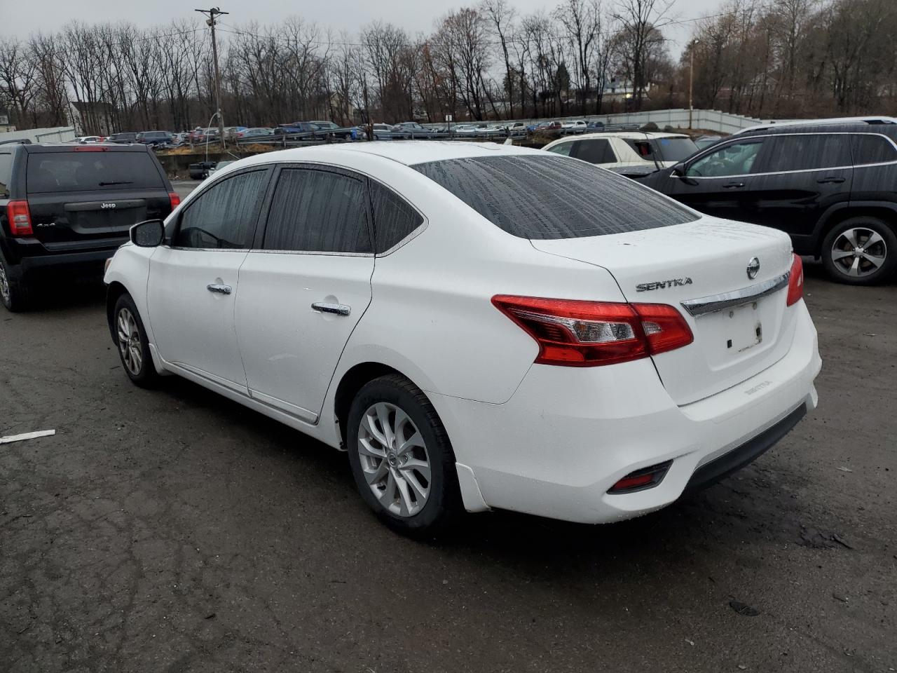 VIN 3N1AB7AP3JY319325 2018 NISSAN SENTRA no.2