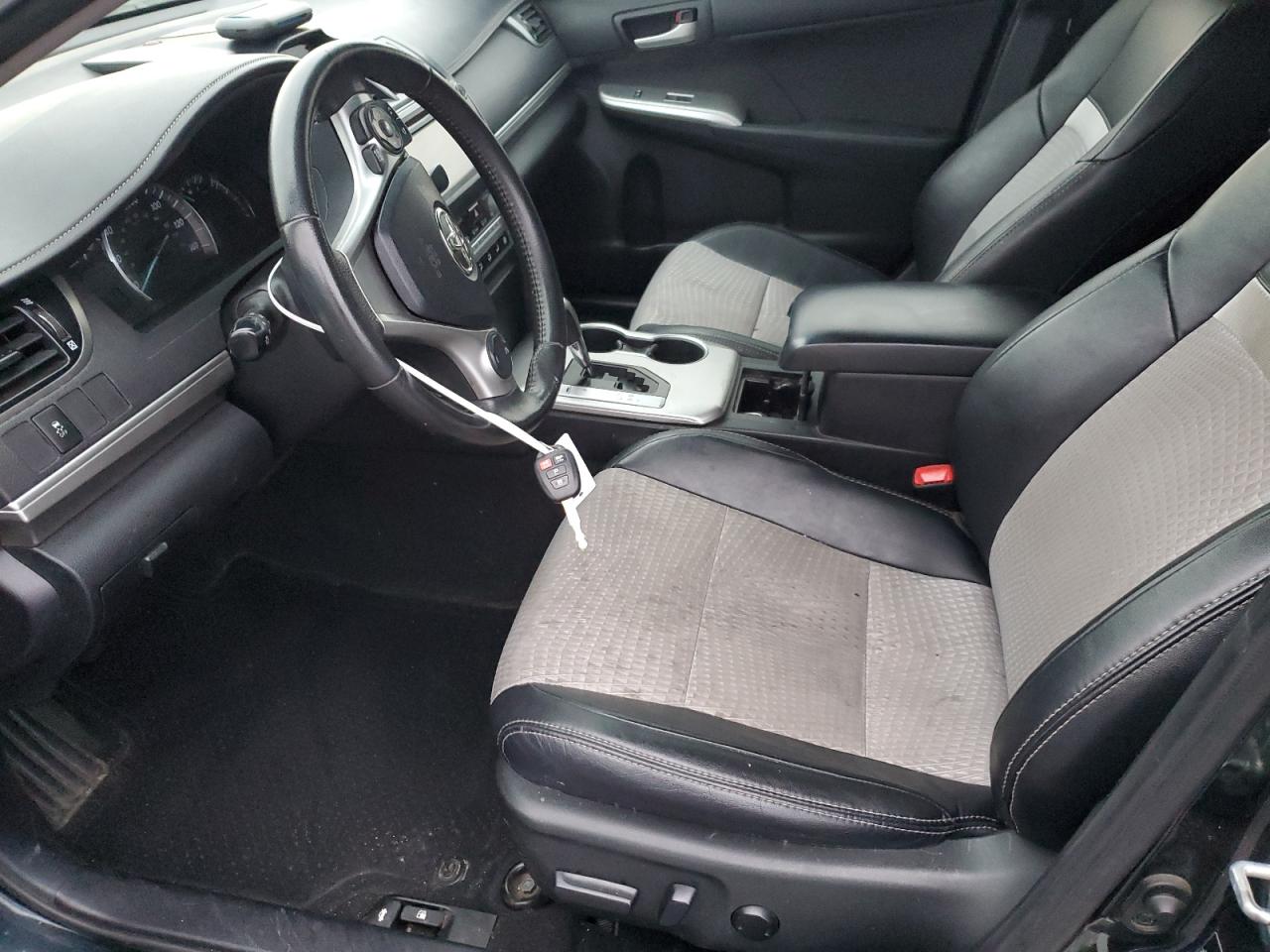 2012 Toyota Camry - Image 7
