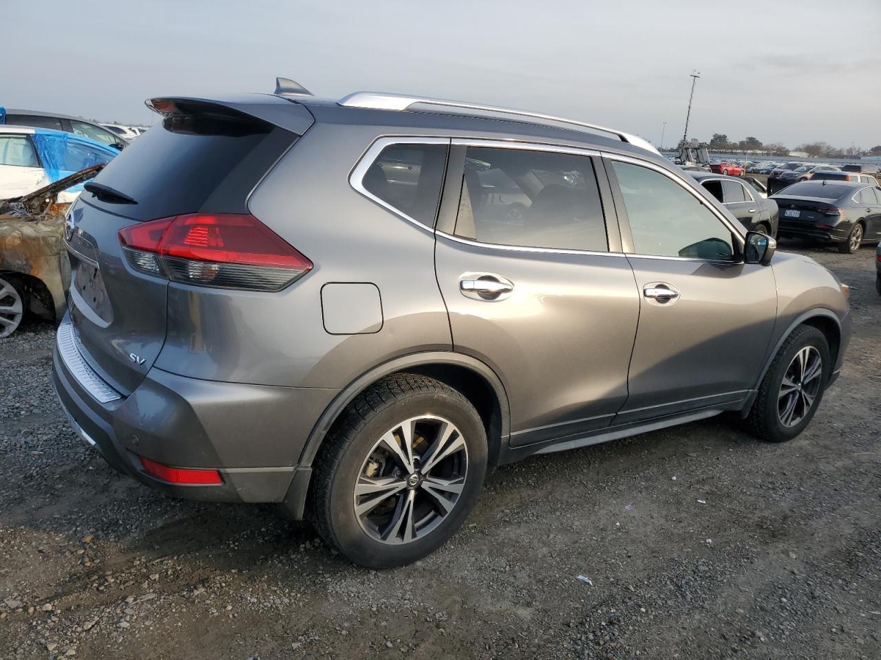 VIN JN8AT2MT8KW250277 2019 NISSAN ROGUE no.3