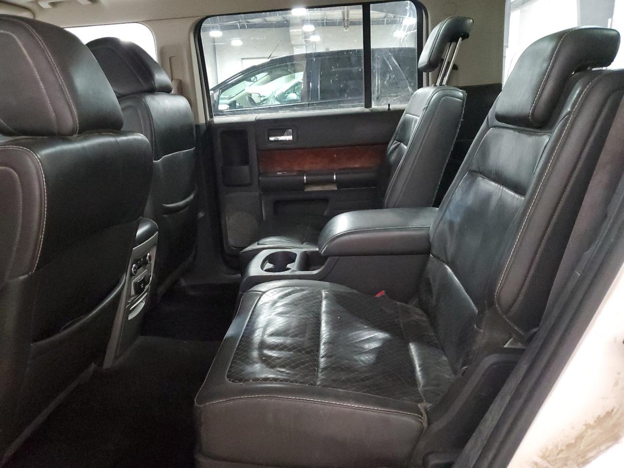 2009 Ford Flex - Image 11