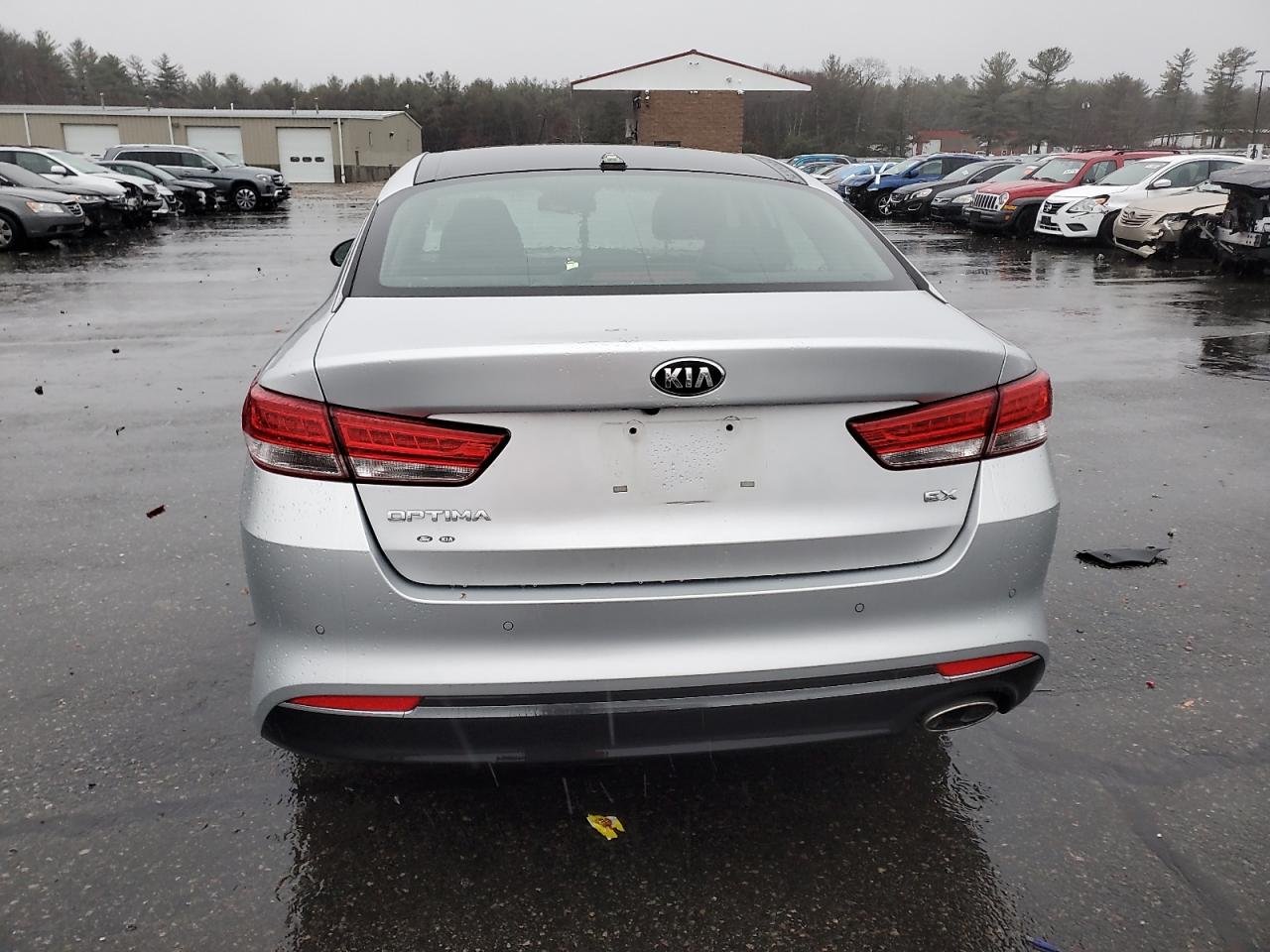 VIN 5XXGU4L39GG056057 2016 KIA OPTIMA no.6