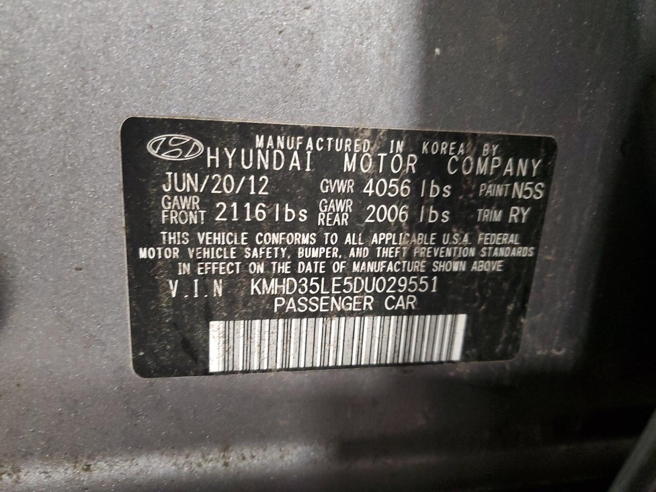 2013 Hyundai Elantra - Image 12
