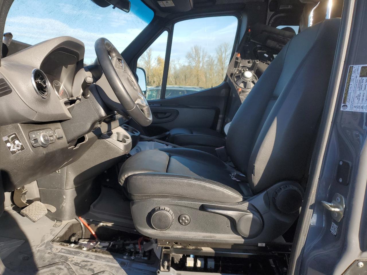 2023 Mercedes-Benz Sprinter - Image 7
