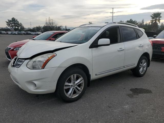  NISSAN ROGUE 2013 Белы