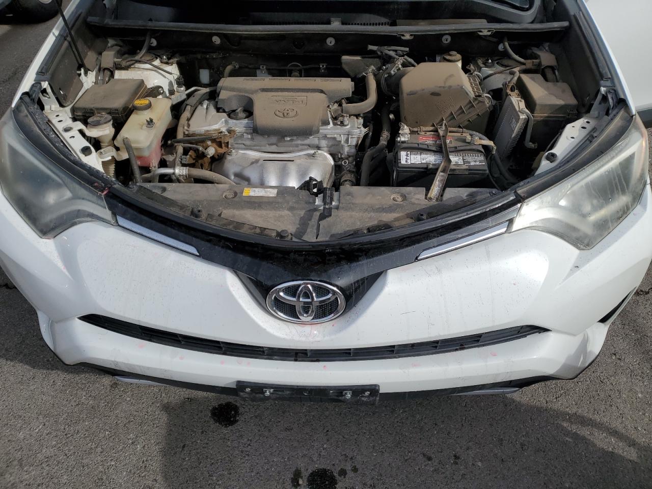 2016 Toyota RAV 4 - Image 12