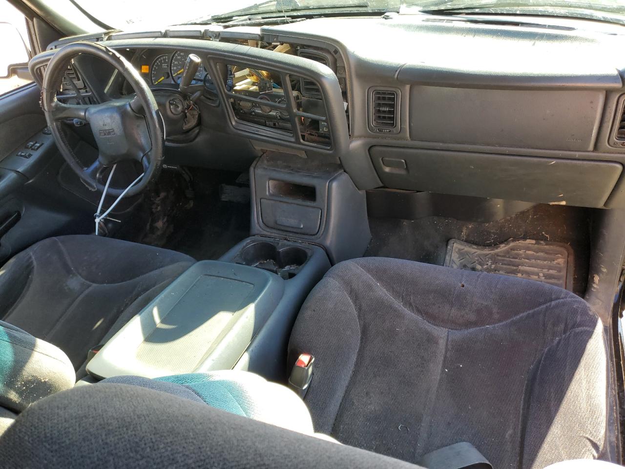 2001 GMC Sierra - Image 8