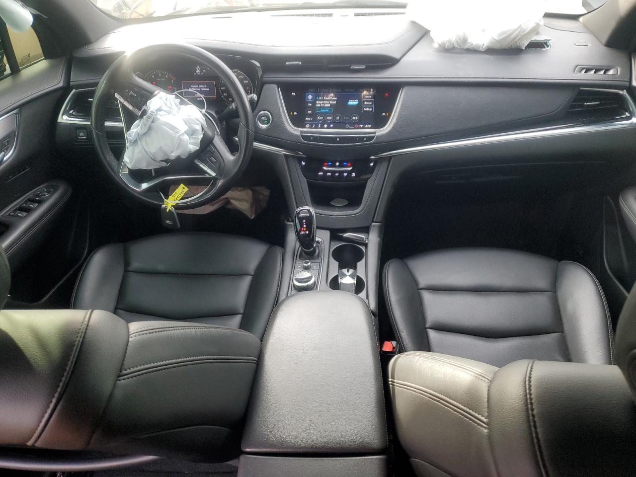 2021 Cadillac XT6 - Image 8