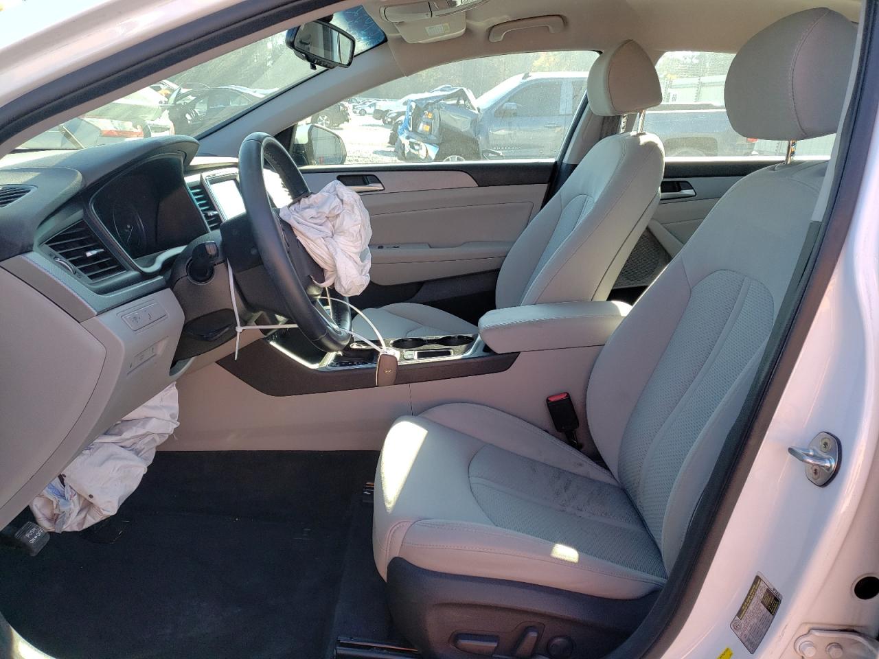 2018 Hyundai Sonata - Image 7