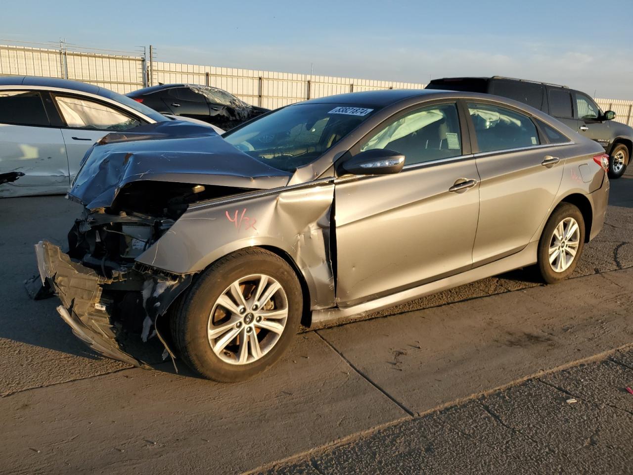 VIN 5NPEB4AC2EH915071 2014 HYUNDAI SONATA no.1