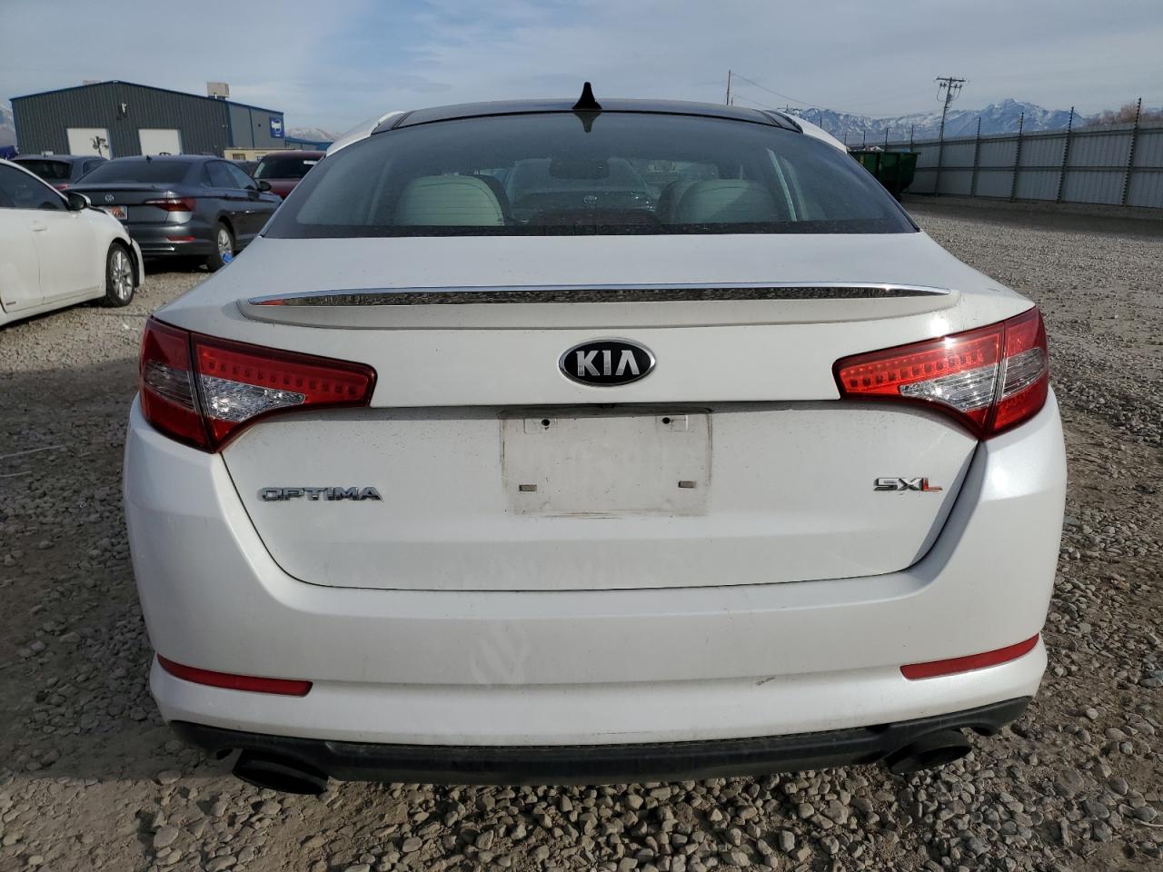 VIN 5XXGR4A61DG090567 2013 KIA OPTIMA no.6