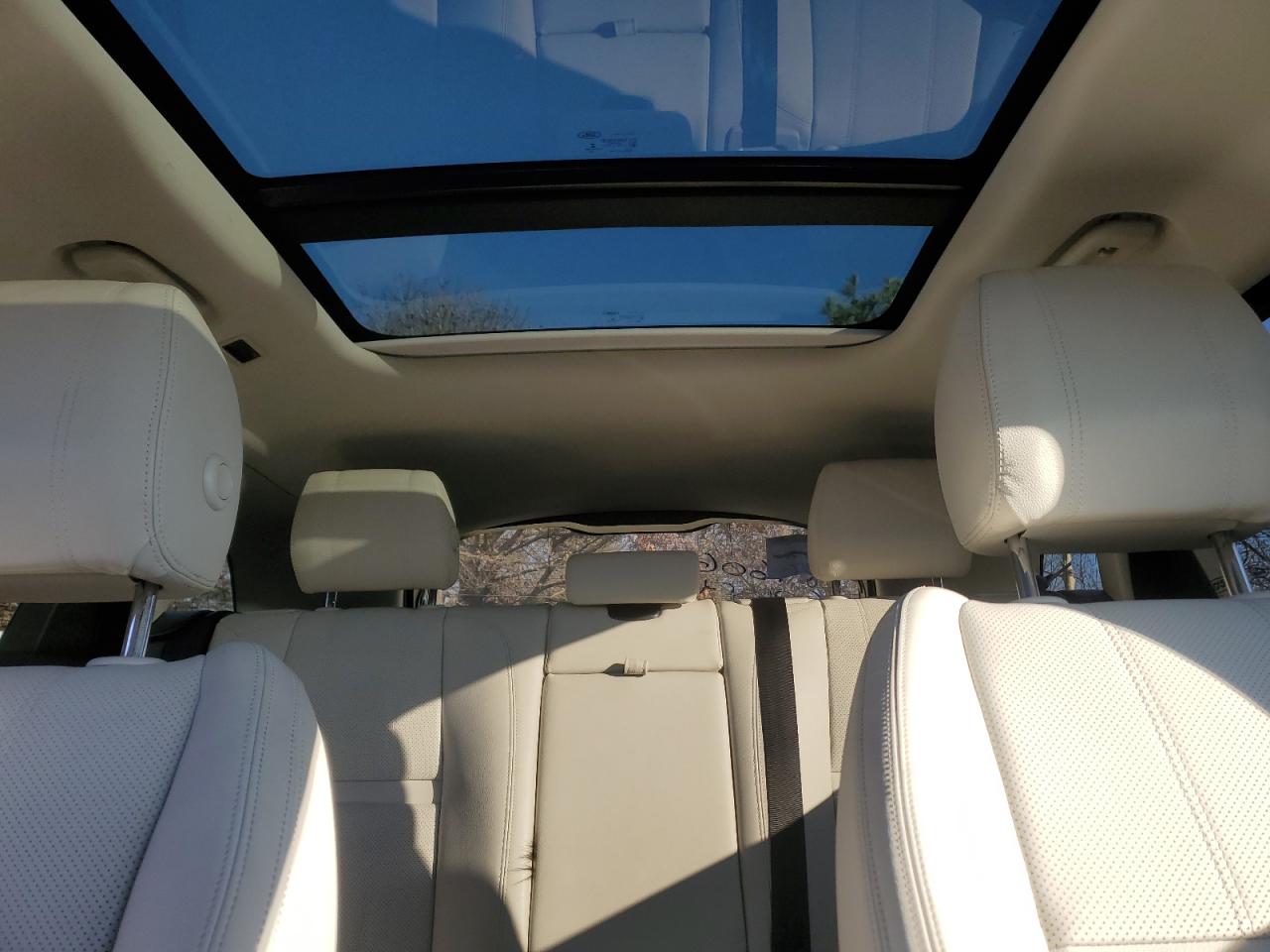 2020 Land Rover Range Rover - Image 10
