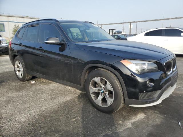  BMW X1 2015 Чорний