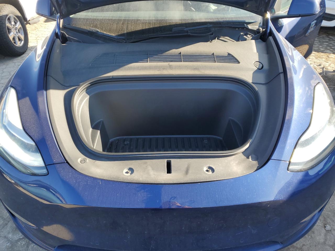 2022 Tesla Model Y VIN: 7SAYGDEE3NA015157 Lot: 82280424