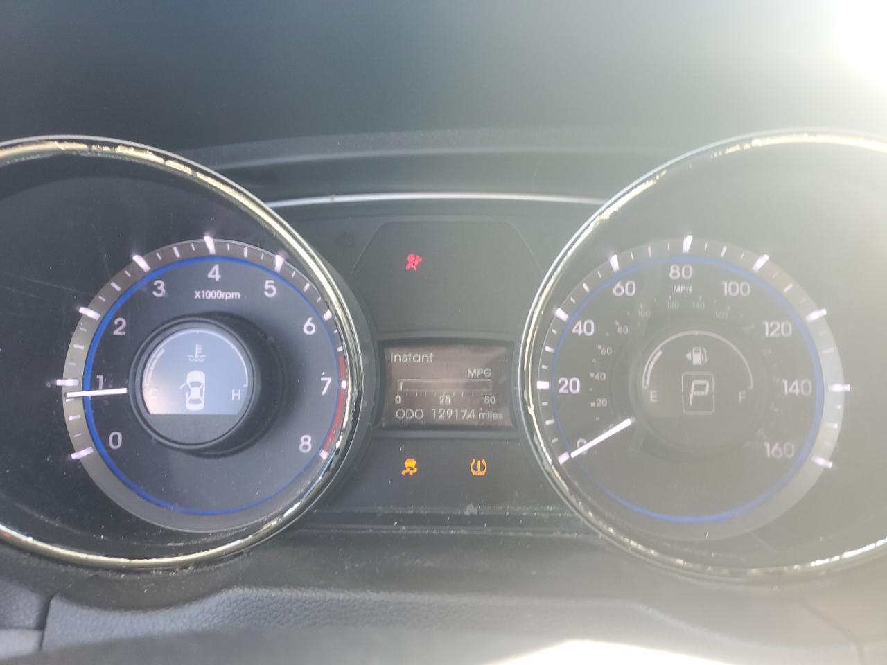 2013 Hyundai Sonata - Image 9