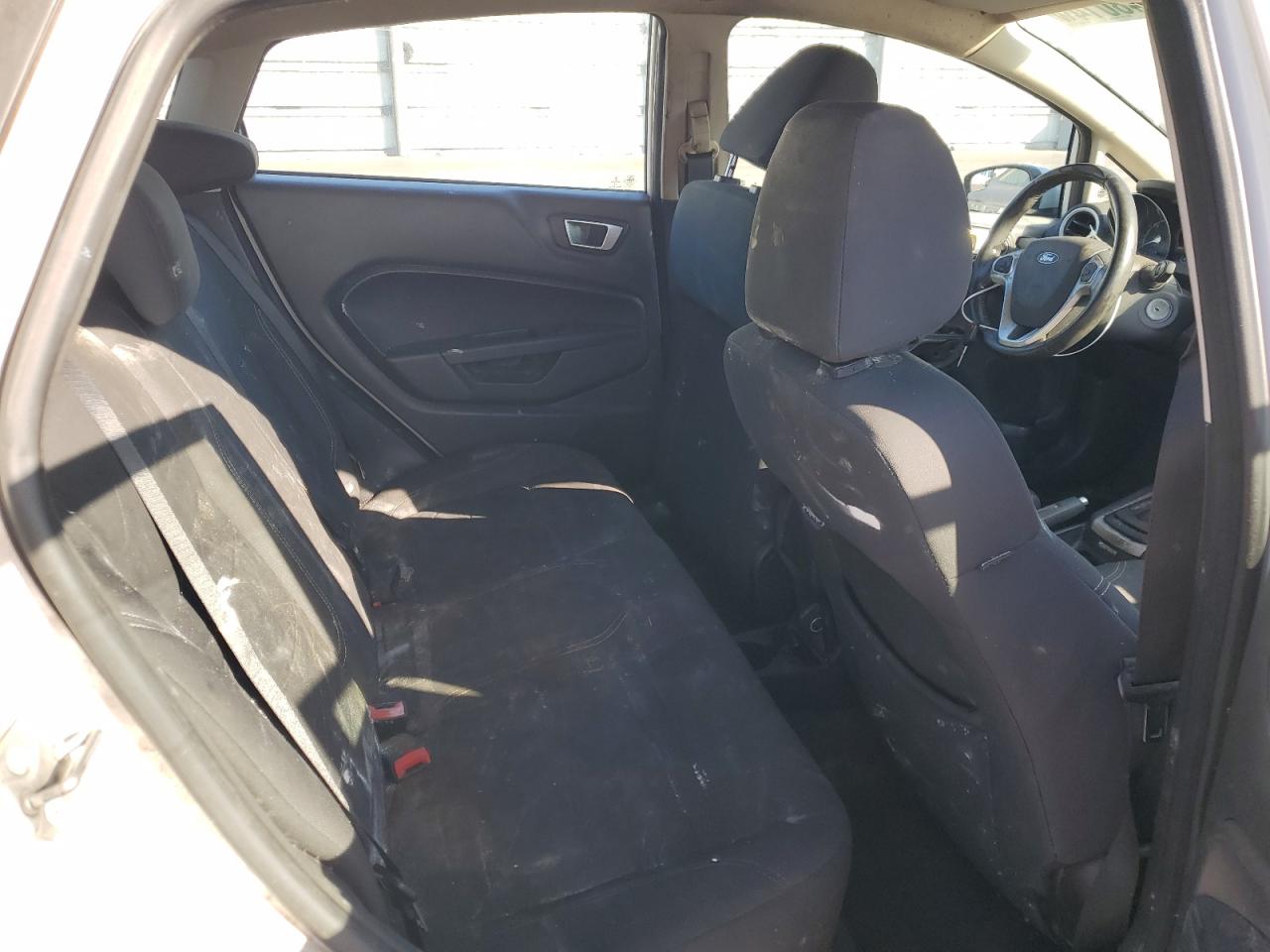 2014 Ford Fiesta - Image 10