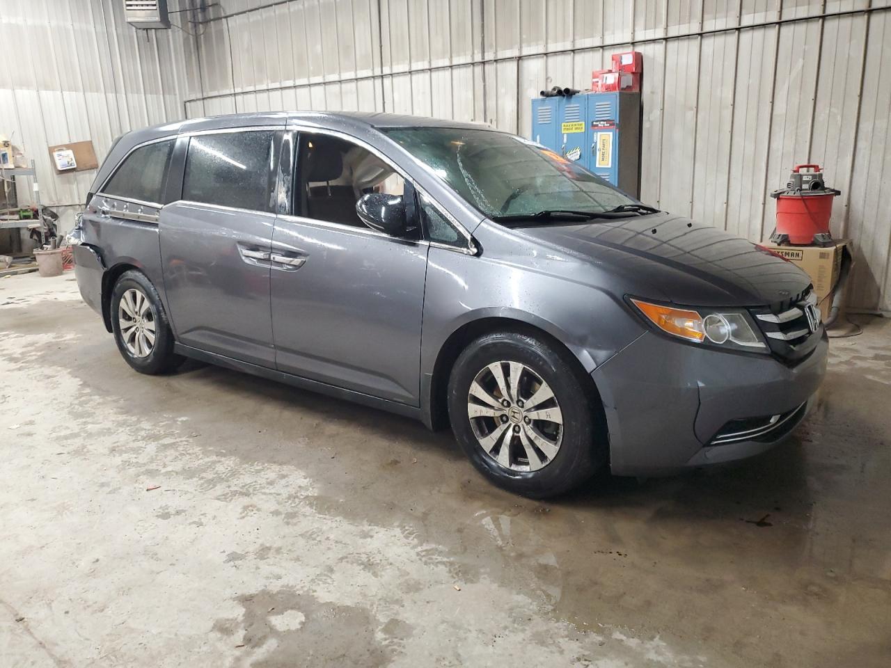 VIN 5FNRL5H35GB113562 2016 HONDA ODYSSEY no.4