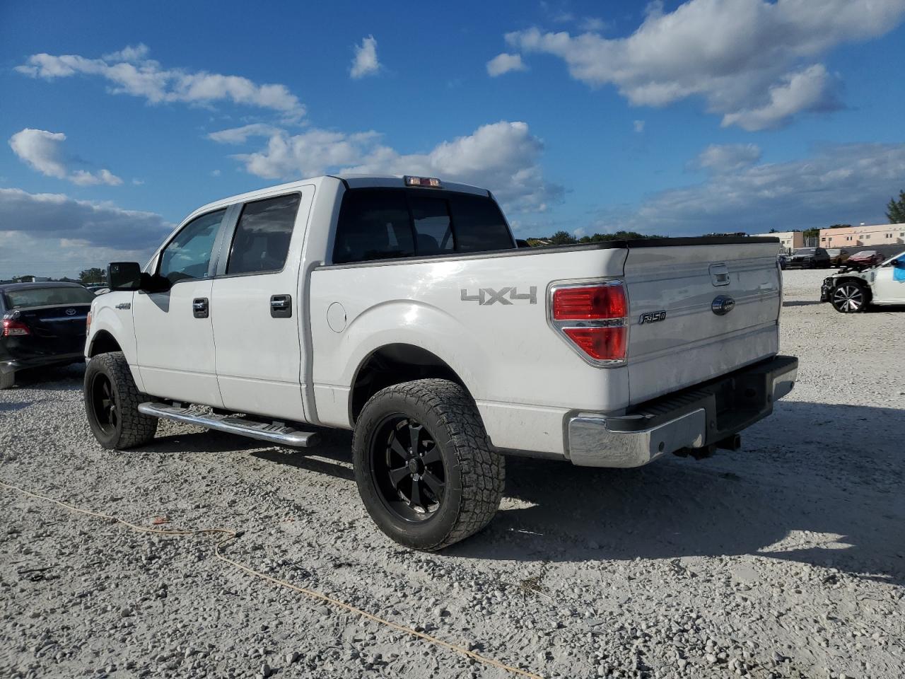 2013 Ford F-150 - Image 2