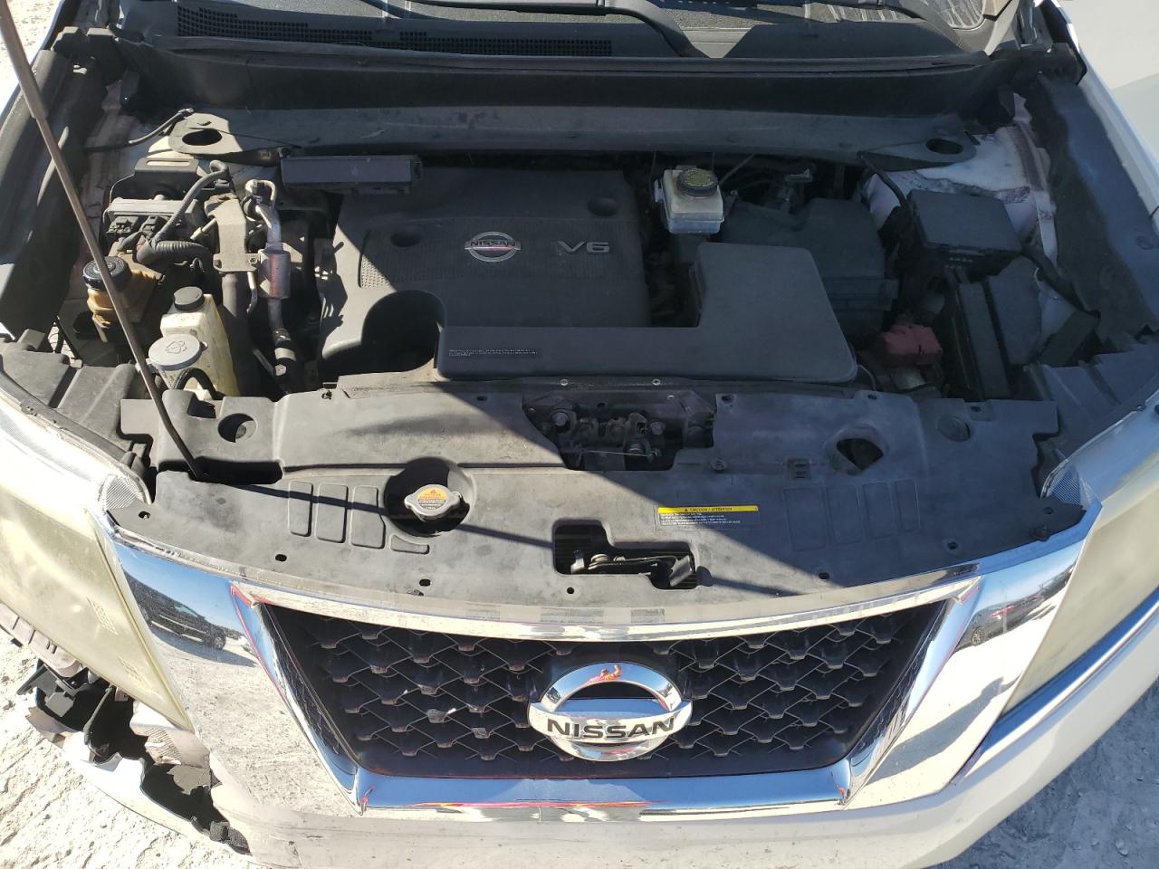 2015 Nissan Pathfinder S VIN: 5N1AR2MN6FC691890 Lot: 83703154