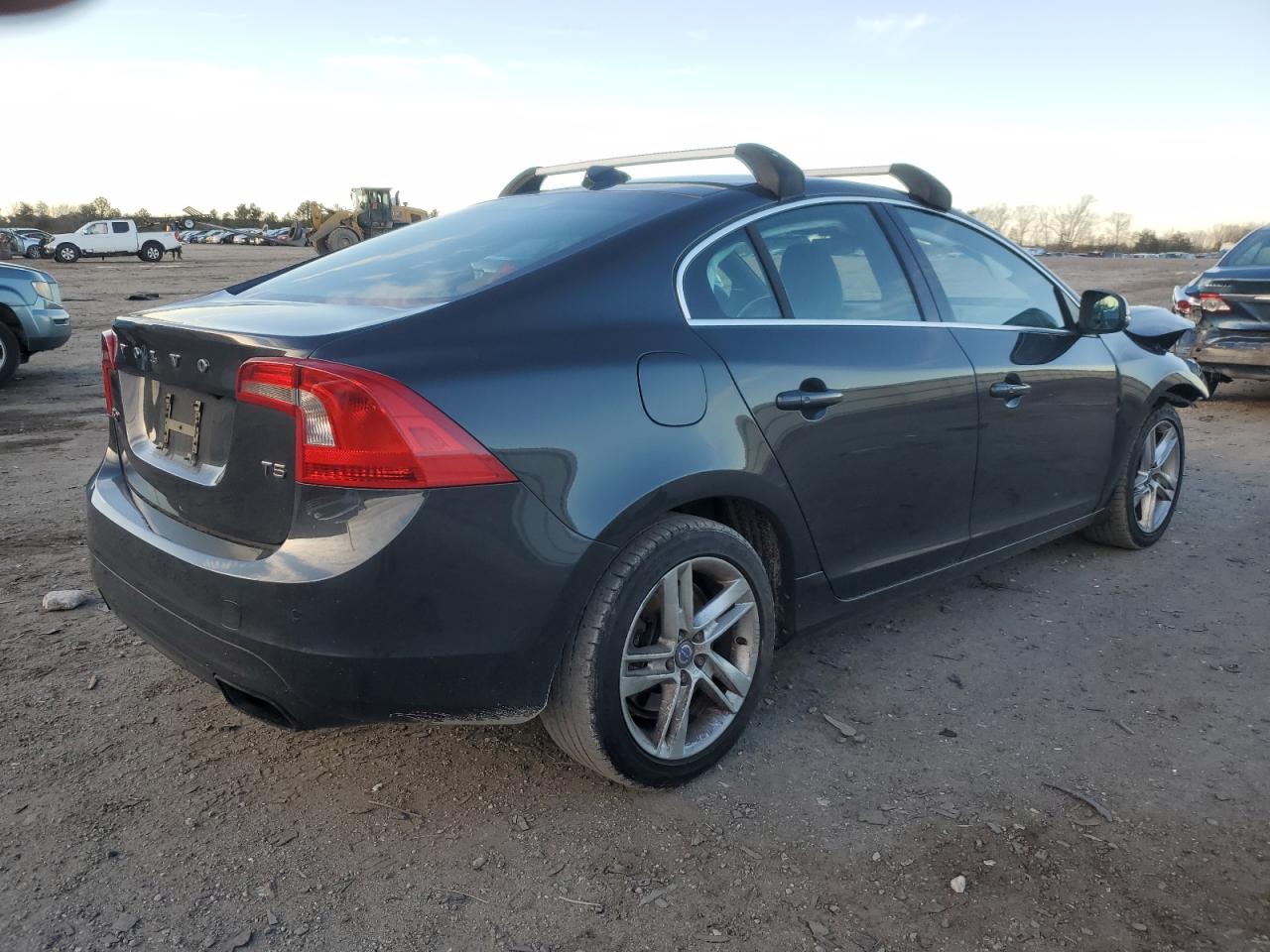 VIN YV126MFKXF2364537 2015 VOLVO S60 no.3