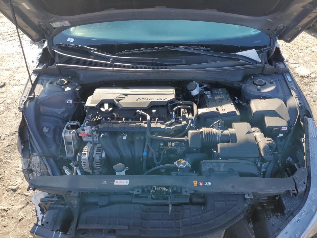 2023 Hyundai Elantra - Image 12