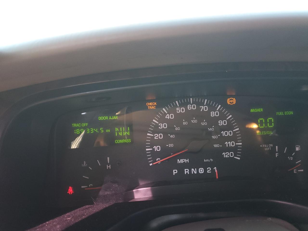 2000 Lincoln Town Car - Image 9