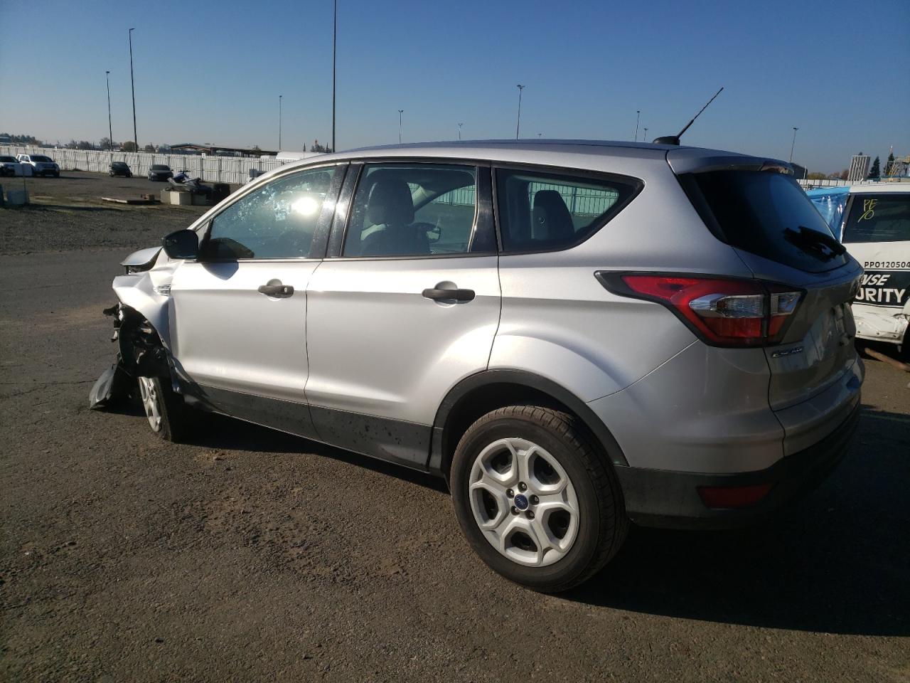 VIN 1FMCU0F71HUB16149 2017 FORD ESCAPE no.2