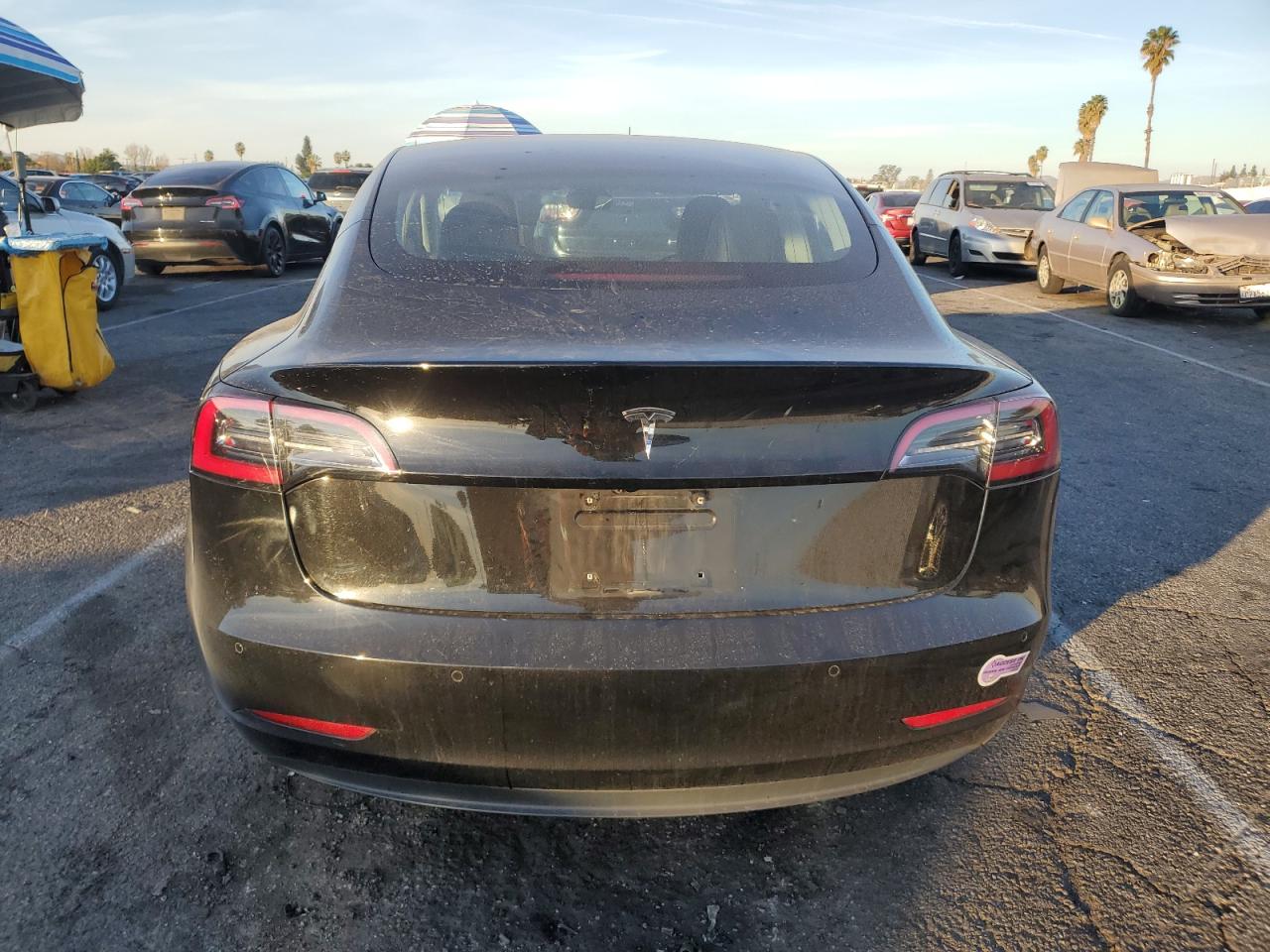 VIN 5YJ3E1EA9JF061209 2018 TESLA MODEL 3 no.6