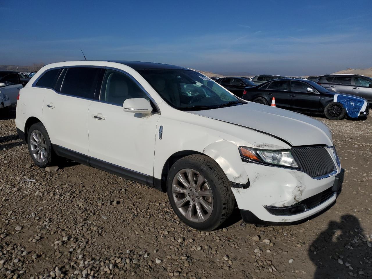 VIN 2LMHJ5FK2DBL50465 2013 LINCOLN MKT no.4