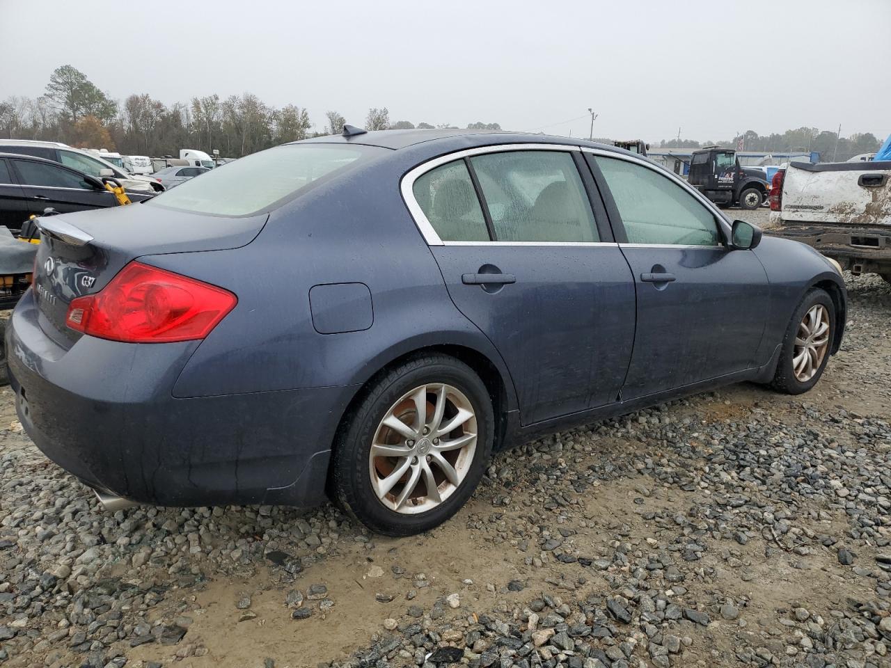 2009 Infiniti G - Image 3