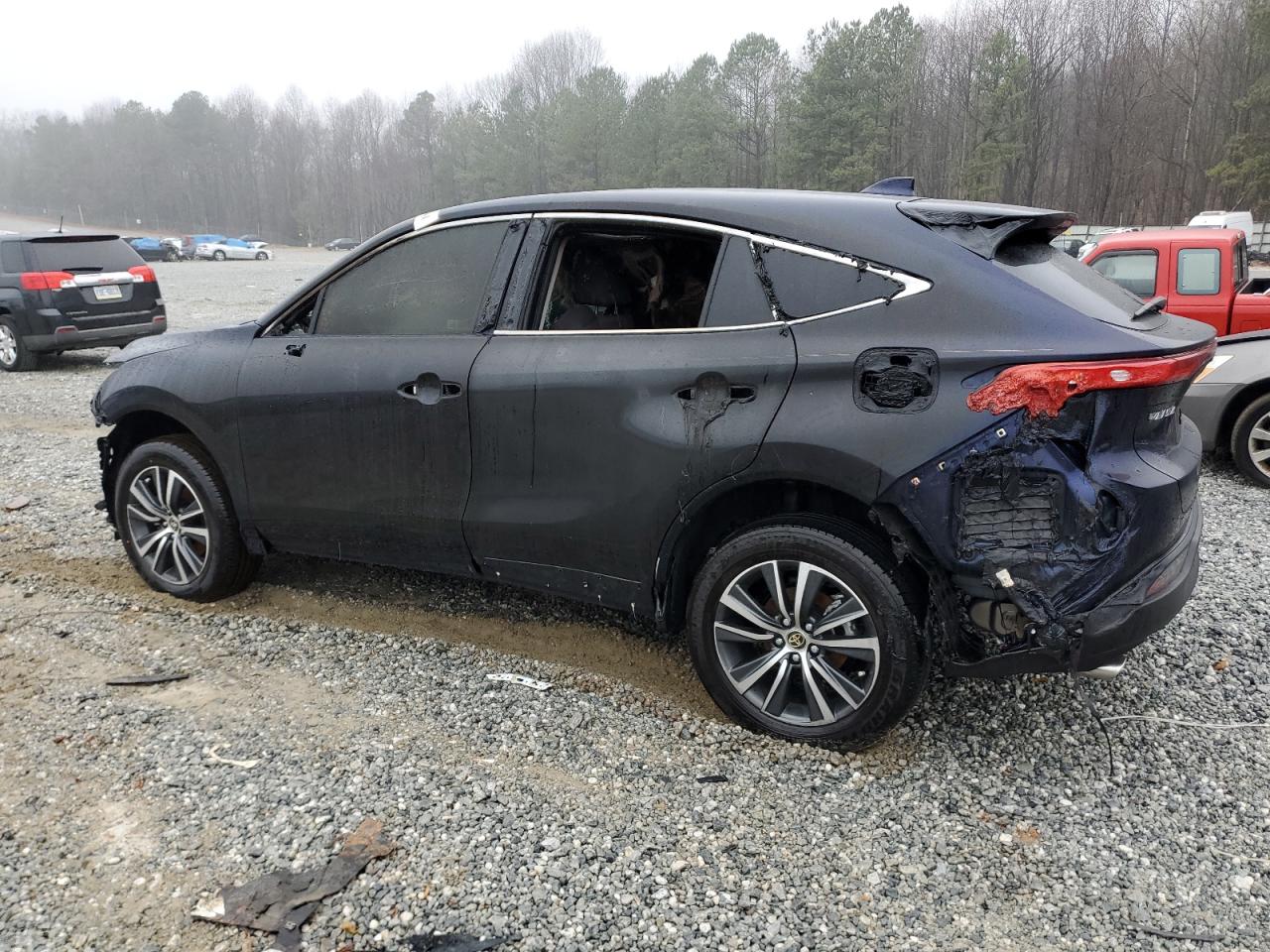 2021 Toyota Venza - Image 2