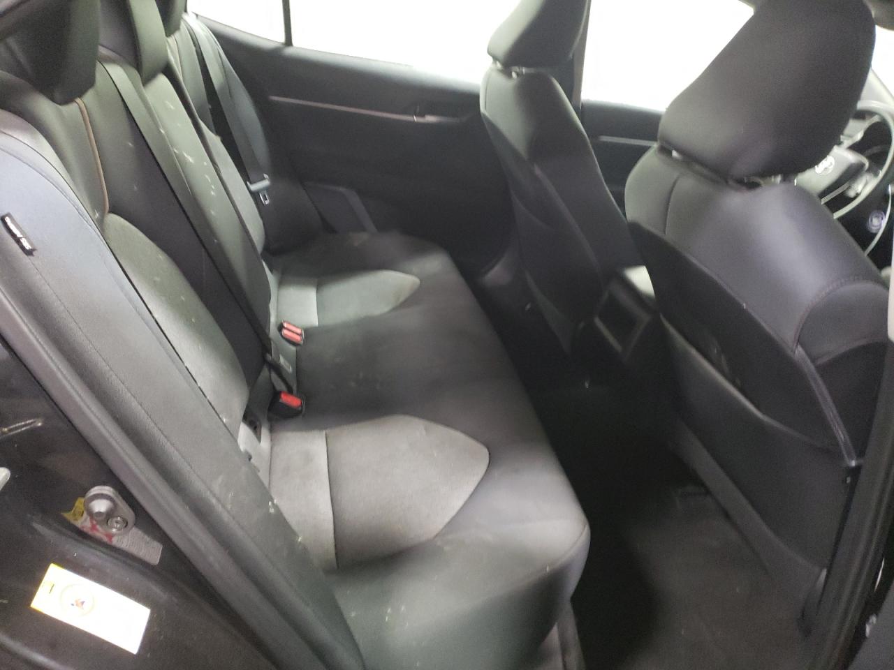 2019 Toyota Camry - Image 10