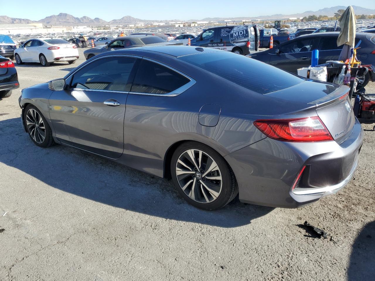 VIN 1HGCT1B74GA001615 2016 HONDA ACCORD no.2