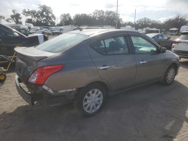  NISSAN VERSA 2015 Серый