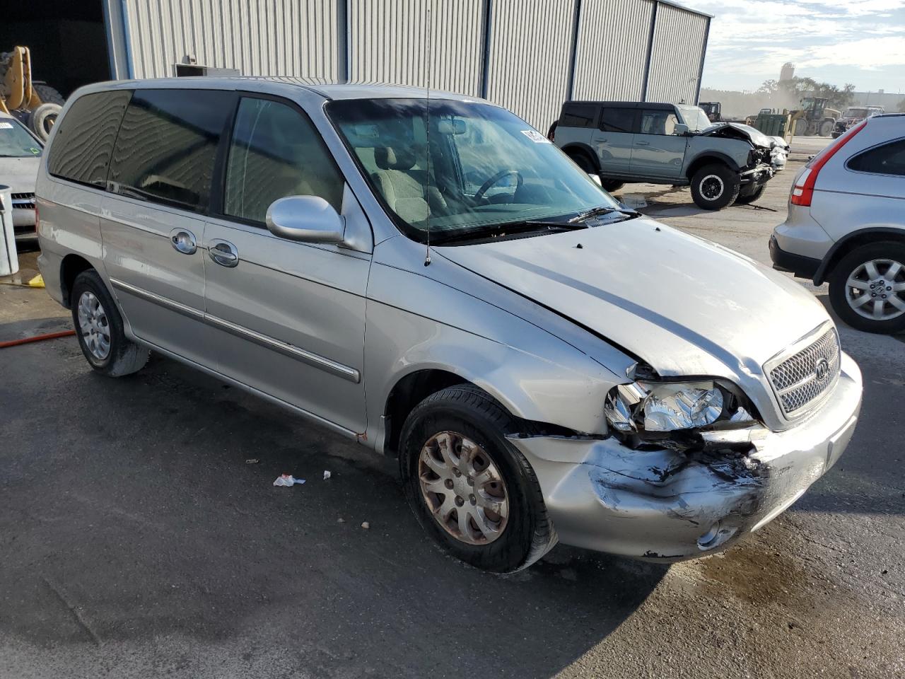 2005 Kia Sedona - Image 4