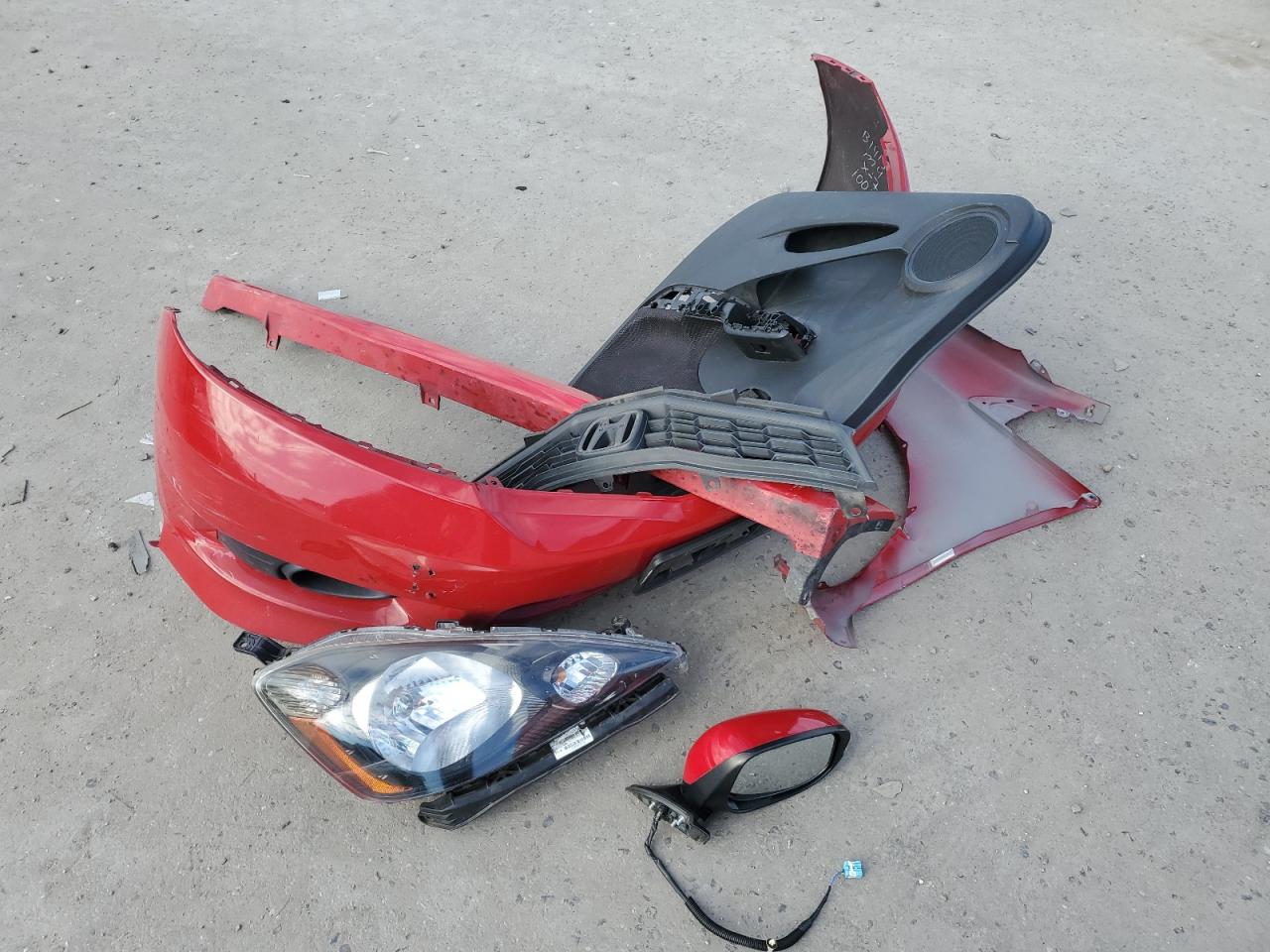 2013 Honda Fit - Image 12