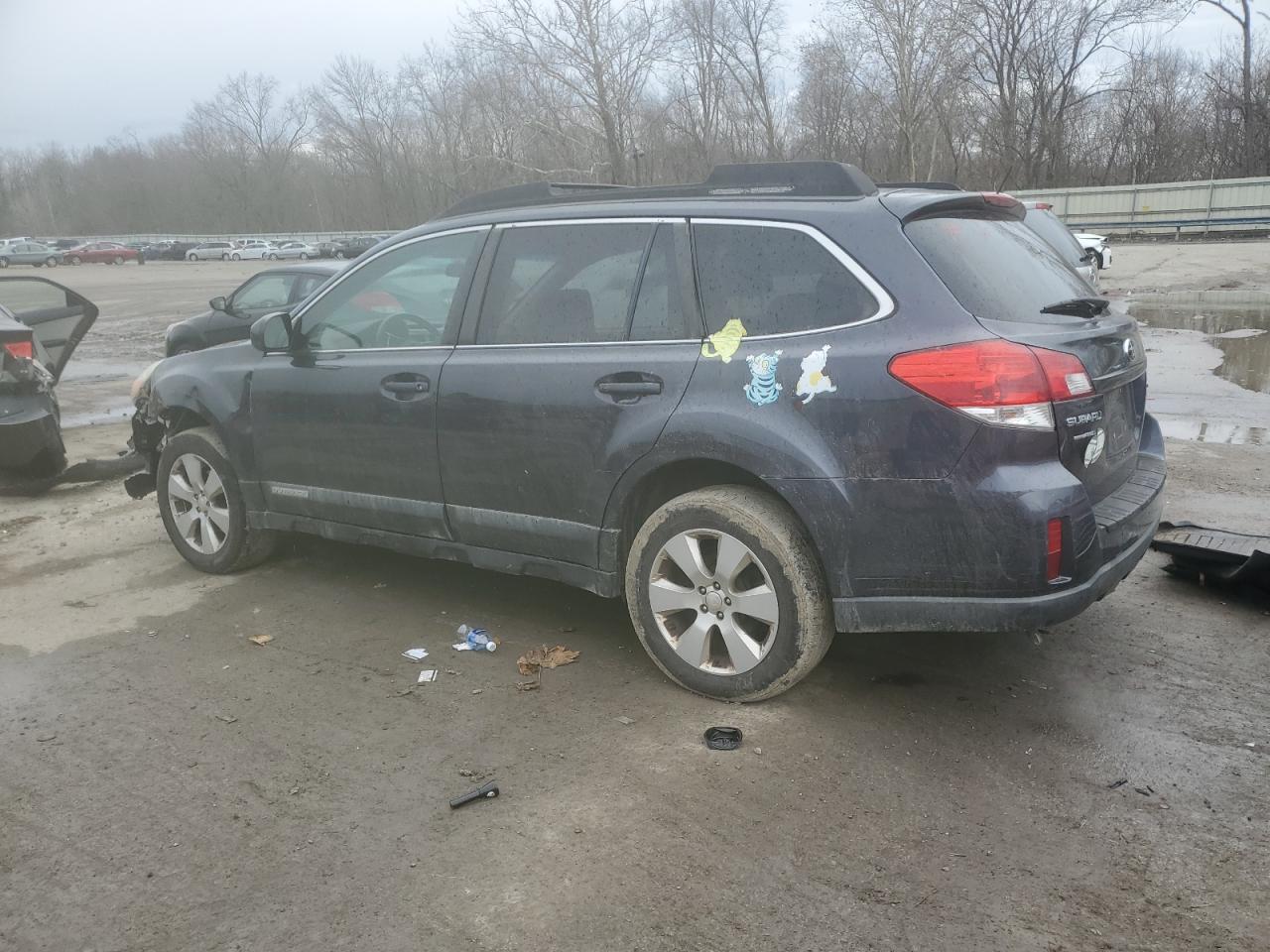 2010 Subaru Outback - Image 2