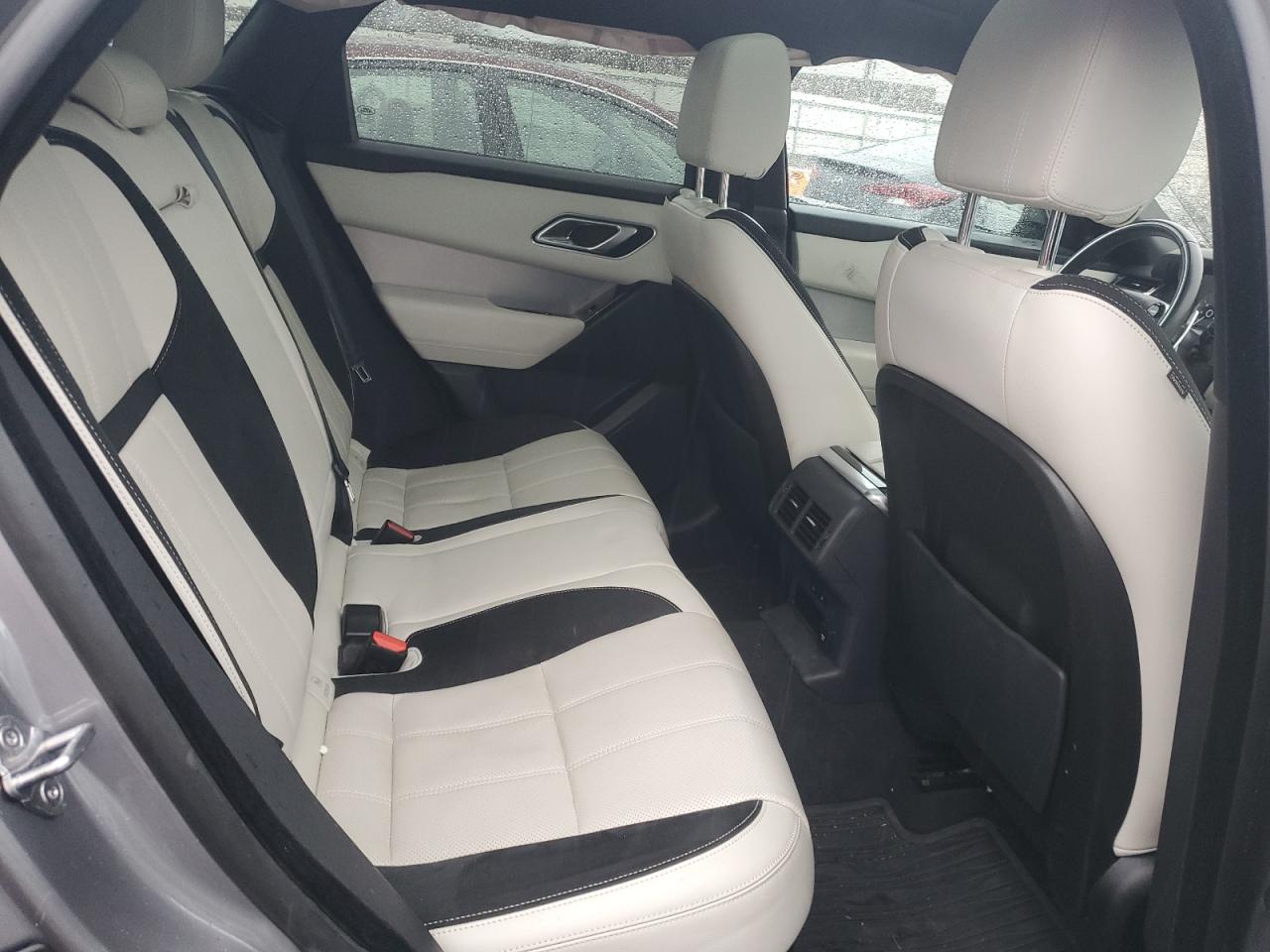 2020 Land Rover Range Rover - Image 11