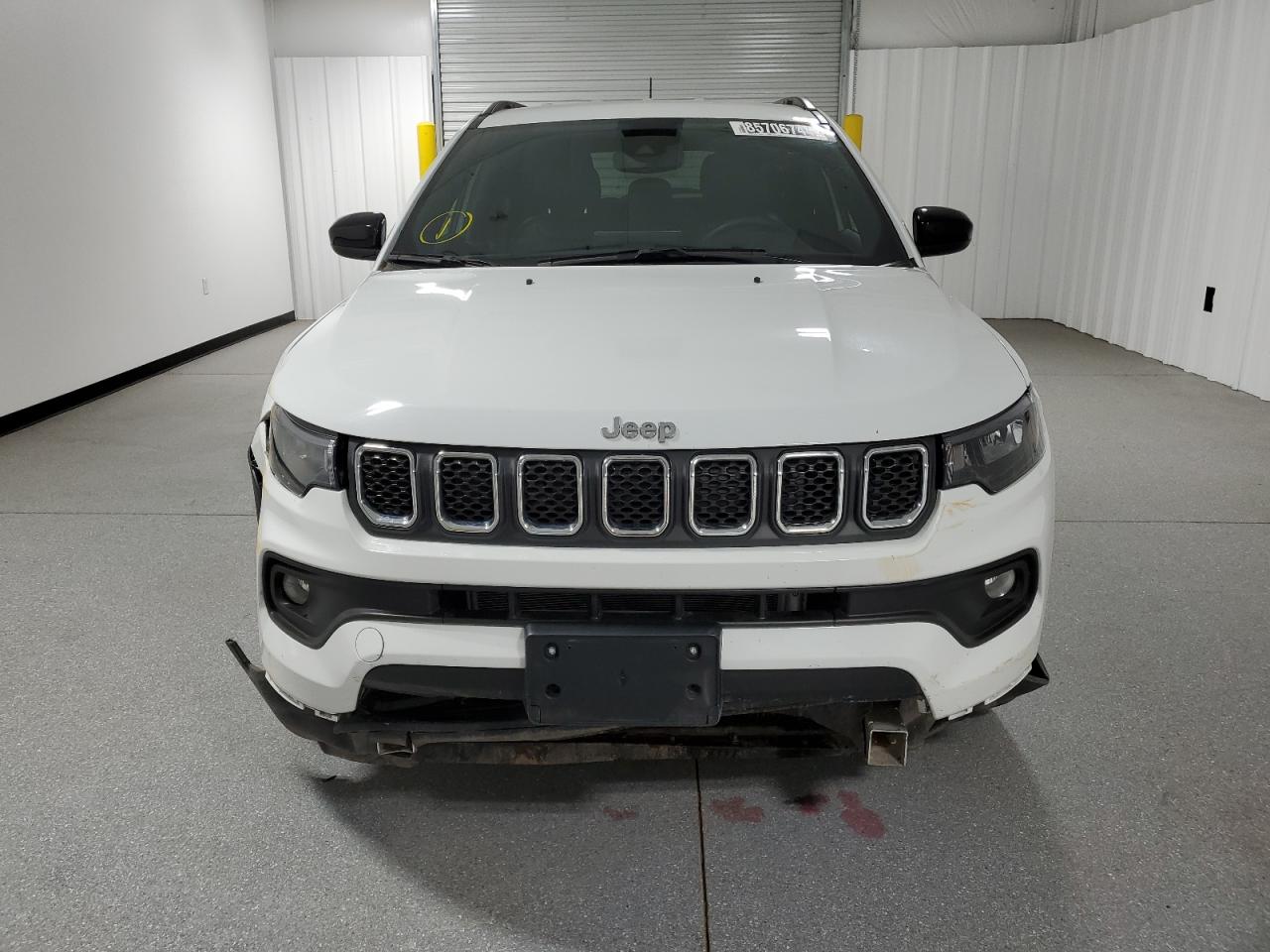 VIN 3C4NJDBN9PT553620 2023 JEEP COMPASS no.5