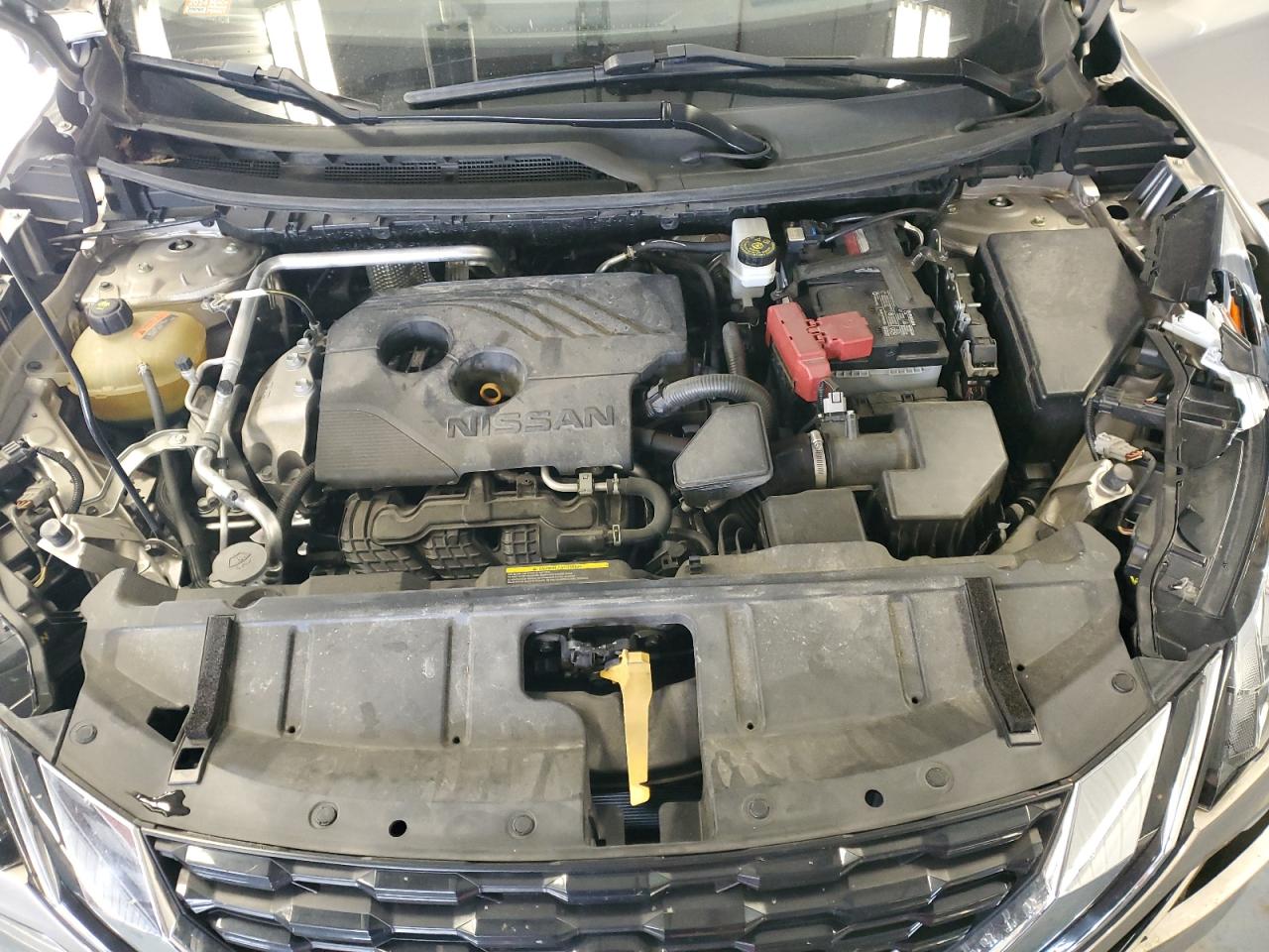 2021 Nissan Rogue - Image 12