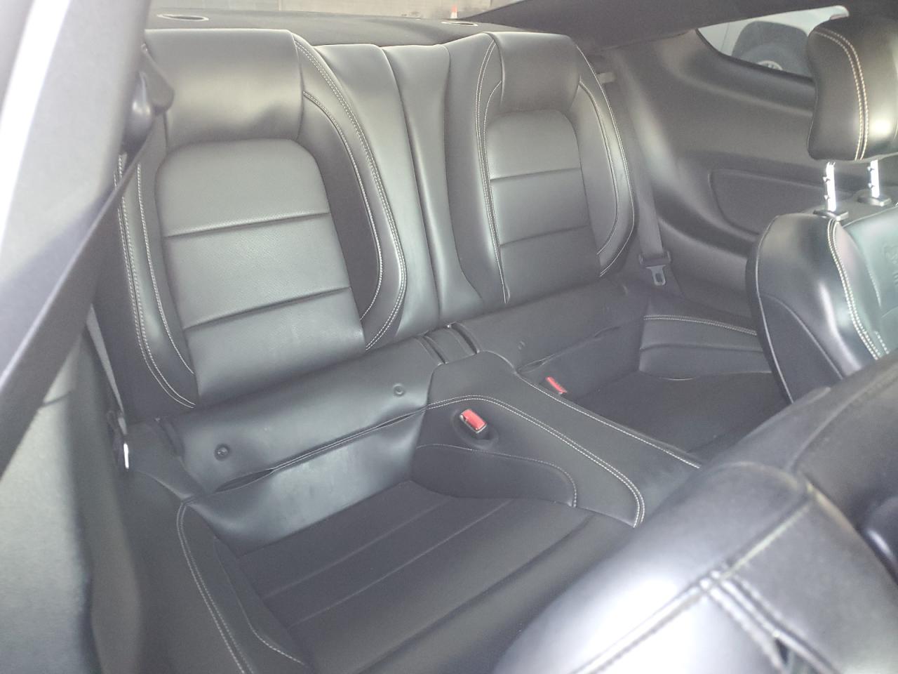2015 Ford Mustang - Image 10