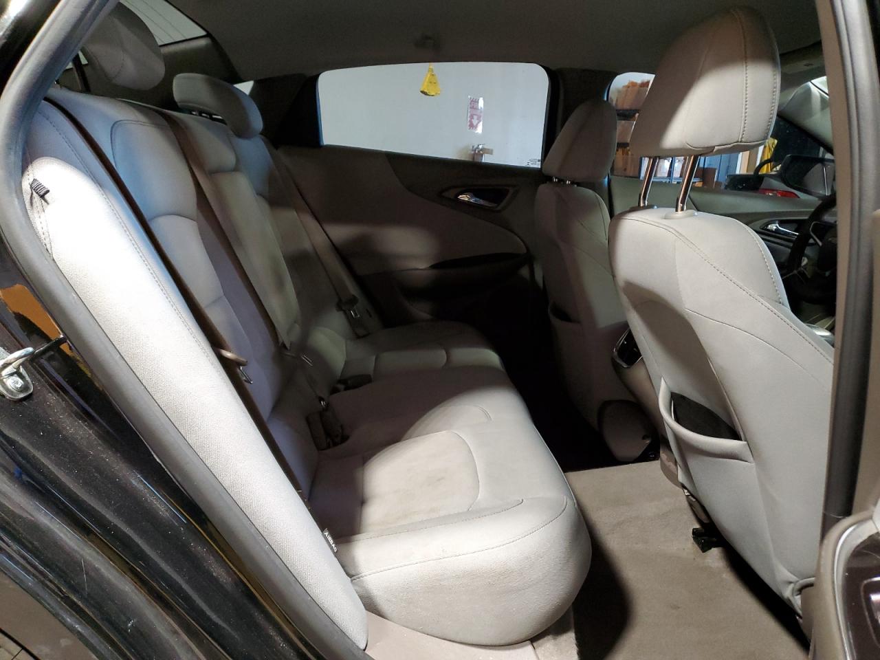 2021 Chevrolet Malibu - Image 10