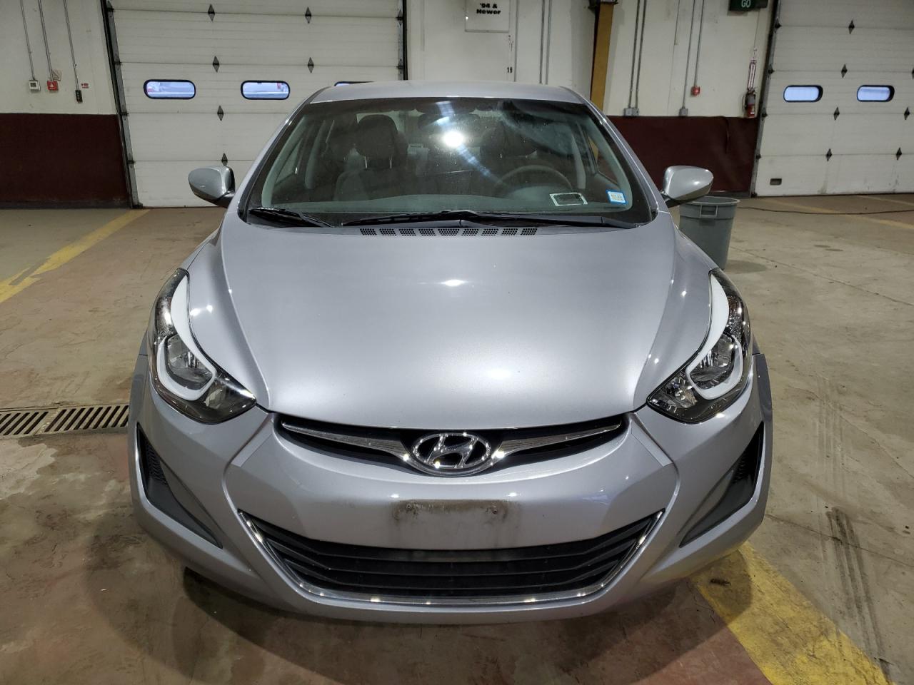2016 Hyundai Elantra - Image 5