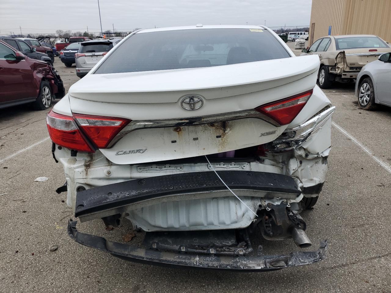2015 Toyota Camry - Image 6