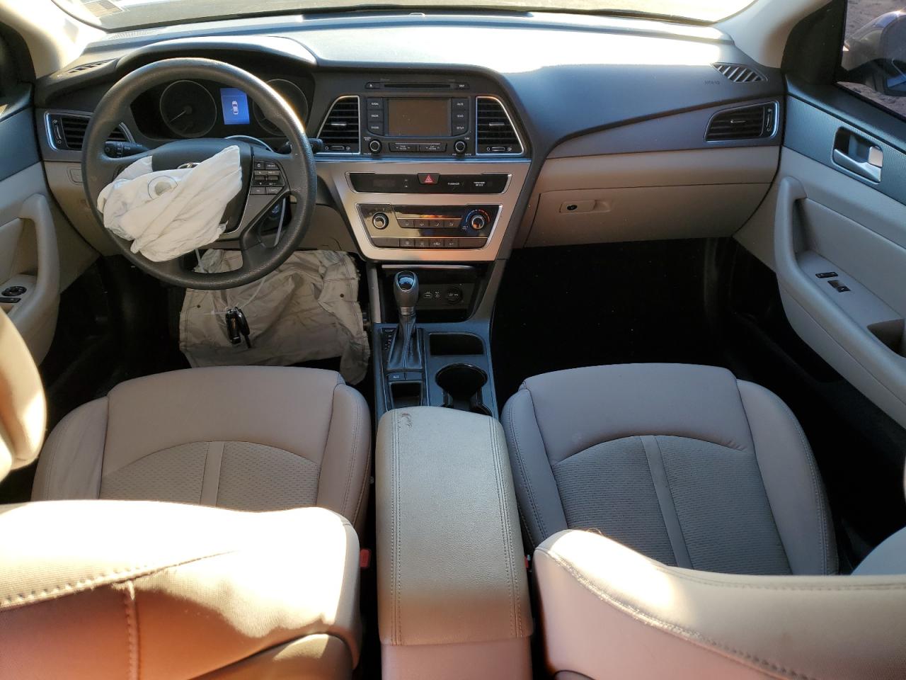 2015 Hyundai Sonata - Image 8