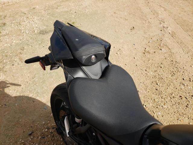 YAMAHA YZFR7 2023 Чорний